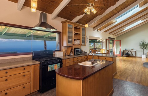 Kailua-Kona House | Panoramic Ocean View in Kona Cloud Forest