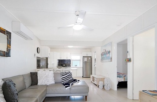 Woodgate House | Panoramic Ocean Views with Privacy