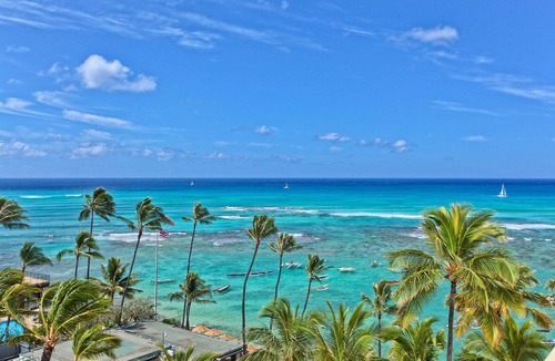 Diamond Head - Kapahulu - St. Louis Condo | Panoramic Oceanfront & Diamond Head views, just steps to beach. FREE Parking!