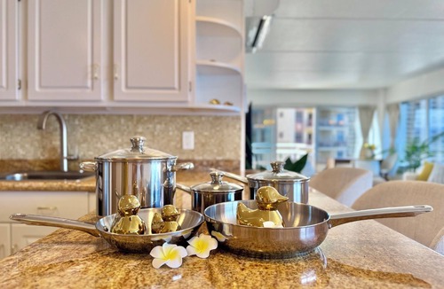 Waikiki Apartment | Panoramic Oceanview Resort