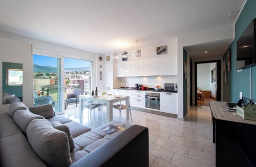 Viganello Apartment | Panoramic Penthouse