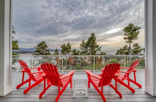 Lincoln City House | Panoramic Point