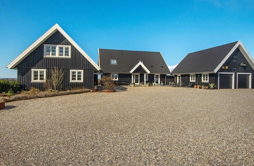 Ranum House | Panoramic Retreat with Spa