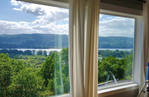 Carrolls Cabin | Panoramic River Views - Nature Framed at Every Window