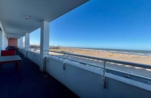 Malo-les-Bains Apartment | Panoramic sea view, Pluquin