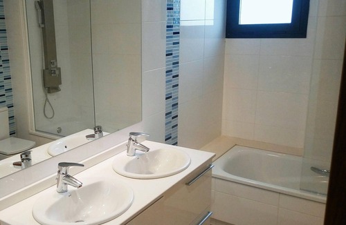 Alboraya Apartment | Panoramic sea views, terrace, garage, 24/7 security, beach in the city.