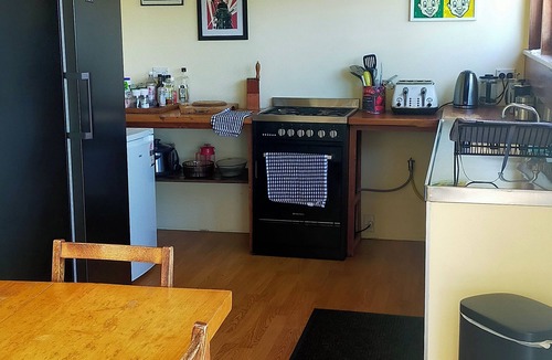 Tokomaru Bay Cabin | Panoramic Seaview Ecolodge