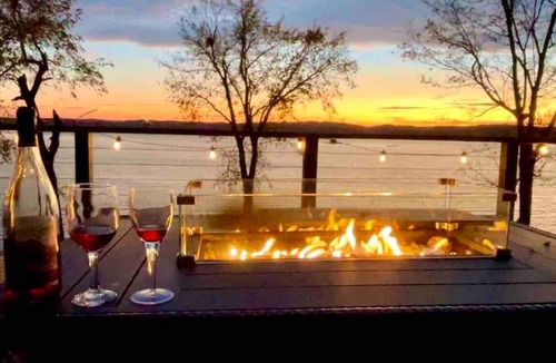 Cadiz House | Panoramic Sunset View! Waterfront, Firepit