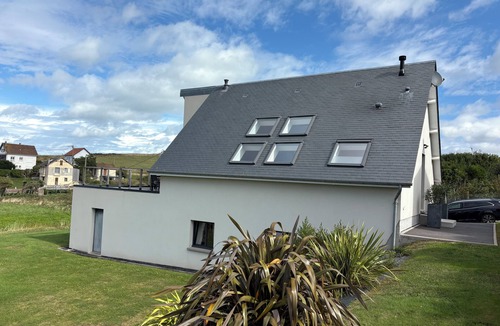 Mesnil-Val-Plage Villa | Panoramic terrace & sea view for 6 persons
