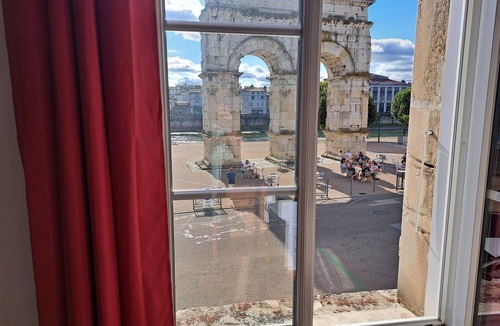 Saintes Apartment | Panoramic view accommodation