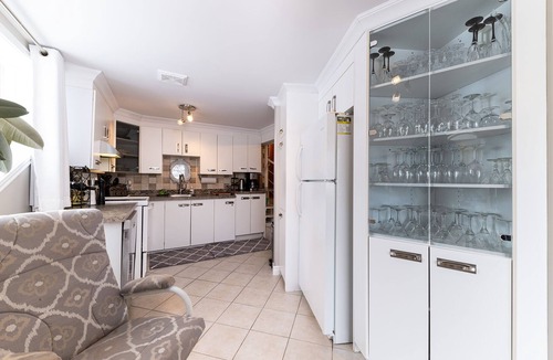Baie-St-Paul House | Panoramic view on the river