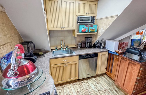 Ocean Grove House | Panoramic View Ocean Front Victorian House