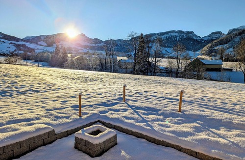 Ruete House | Panoramic Views & Appenzell Charm: Your Spacious Retreat