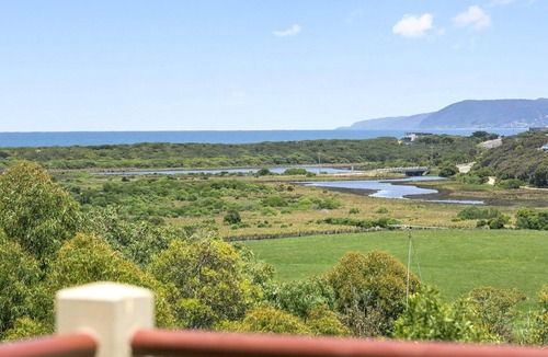 Aireys Inlet House | Panoramic Views - Big house with big views