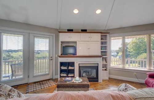 Millersburg Apartment | Panoramic Views: Hillside Millersburg Studio