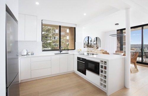 Fairlight Apartment | Panoramic Views of Harbour Spacious 2 bed 2.5 bath