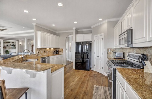 Highland Lake Estates House | Panoramic views of Lake Travis & TX Hill Country