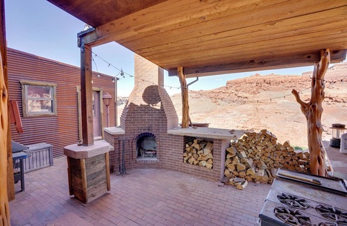 Moab House | Panoramic Views, Trails & More! Desert Adventure