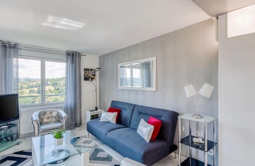 Tulle House | Panoramic White House Suite in Tulle