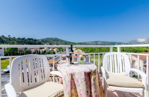 Srebreno Apartment | Pansion Srebreno - Double or Twin Room with Balcony and City View 2