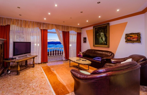 Postup House | Pansion Villa Antonio - Deluxe President Suite 15