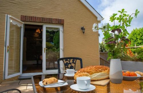 Tremain House | Pant Y Dwr Bach Cardigan