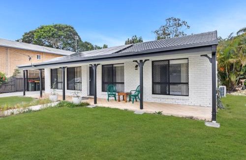 Urangan House | Pantai Indah Cottage