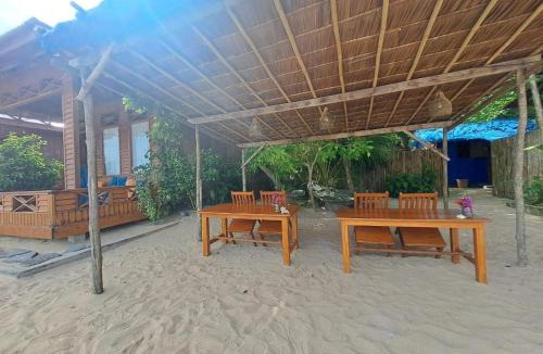 Banda Islands Resort | Pantai Naama Bungalow