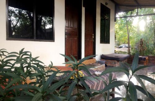Maumere House | Pantai Paris Homestay