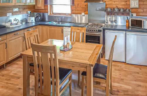 Pentrefelin Resort | Pantglas Hall Lodges