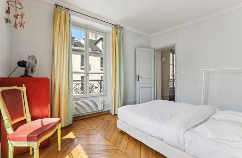 5th Arrondissement Apartment | Pantheon, rue Cardinal Lemoine - ID 1023