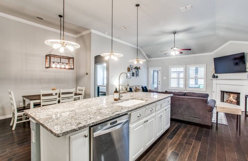 Fort Worth House | Panther City Paradise ~ Resort Pool & Spa! Close to everything FW offers!