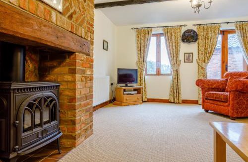 Runcton Holme House | Pantiles Barn - E3866