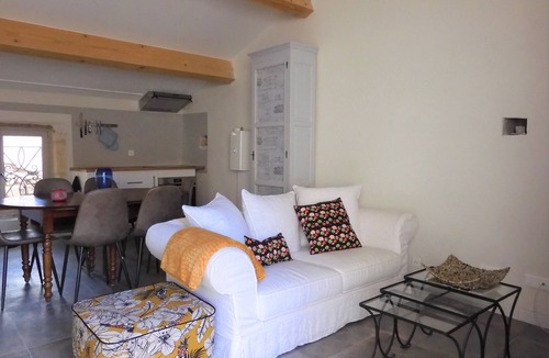 Boulbon Apartment | Paola's cottage