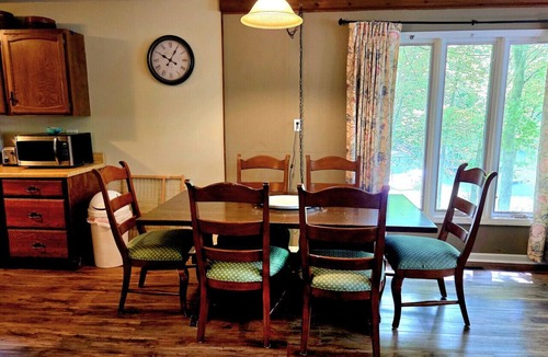 Moneta House | Papa Don`s Place - Pet-Friendly/Game Table/Firepit