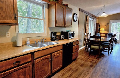 Moneta House | Papa Don`s Place - Pet-Friendly/Game Table/Firepit