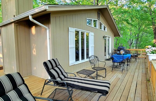 Moneta House | Papa Don`s Place - Pet-Friendly/Game Table/Firepit
