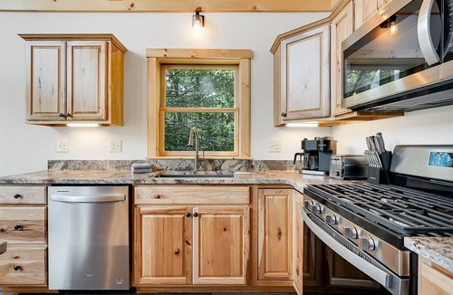 Bethel House | Papa Moose Lodge | 4 Bed, 3 Bath