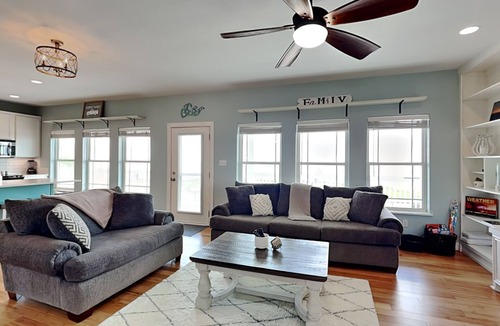 Bayside House | Papa's Place | Bayfront, Pet Friendly, Private Dock, Pool + Firepit!