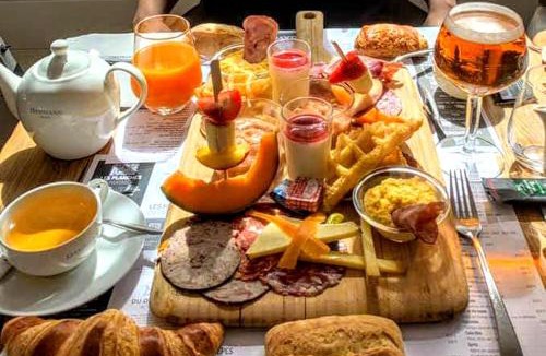 Saint-Regnobert-de-la-Cote-de-Nacre Hotel | Papagayo