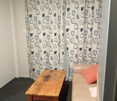 Papamoa Beach House | Papamoa cheep holiday accommodations