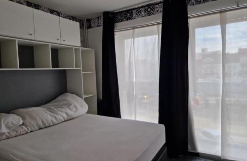 Calais Apartment | PapayaCalais