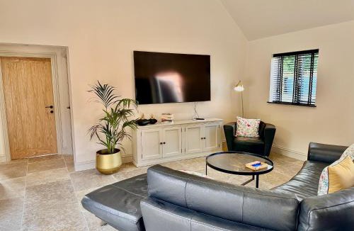 Markham Moor House | Papillon