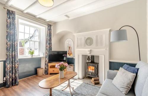 Barrow upon Humber House | Papist Hall Cottages