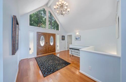 North Shore House | Pappy's Place - Lakefront home with private dock