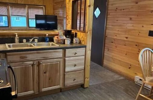 Adrian House | Pap’s Place ideal for long term rentals