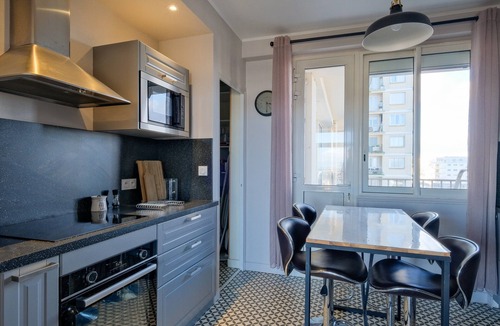 Saint-Nazaire Apartment | Paquebot - face port - mer - parking