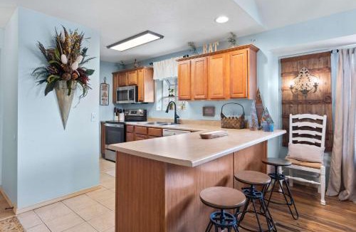 Branson West House | Par 7 Penthouse at StoneBridge Resort