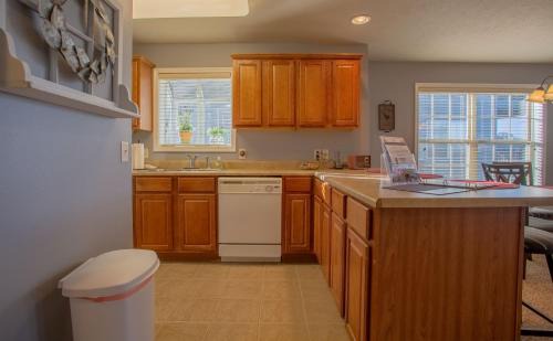 Branson West Apartment | Par View Vista Condo