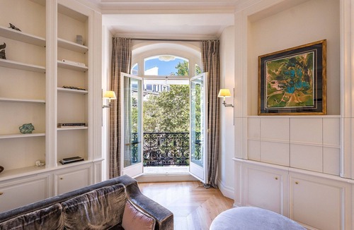 Saint-Thomas-d'Aquin Apartment | Par070 - Luxury apartment in Saint Germain